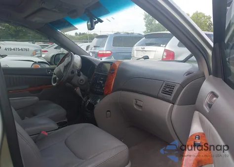 2009 Toyota Sienna Xle/Xle Limited from USA, damaged, VIN 5TDBK22C29S027667